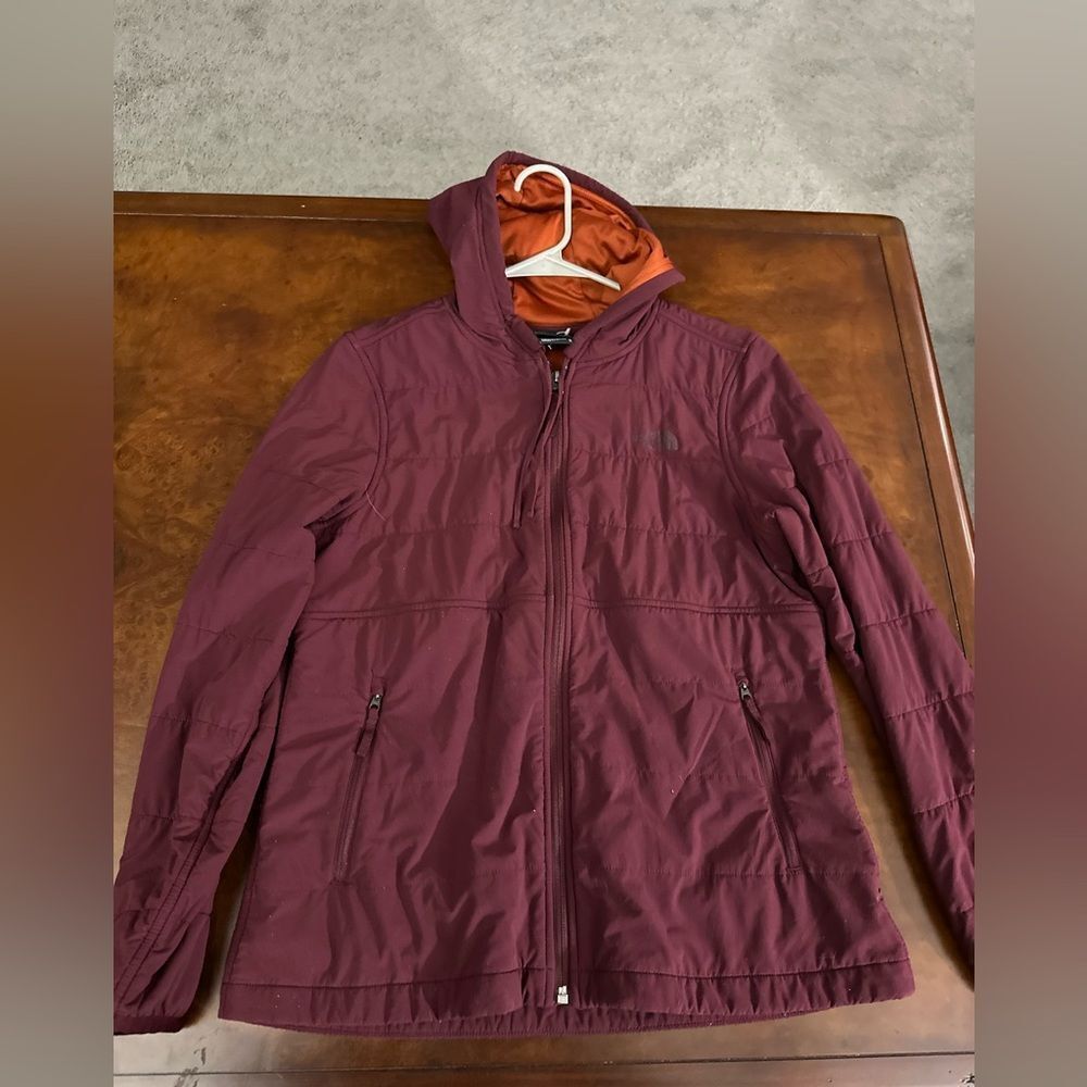 The Northface Zipup Quilted Hoodie Jacket Burgandy With Orange Acccents Medium